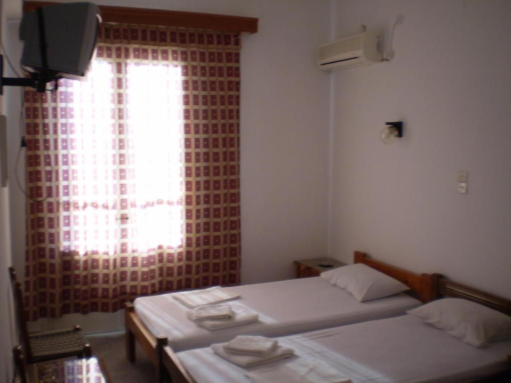 Hotel Maroulis Naxos City Quarto foto