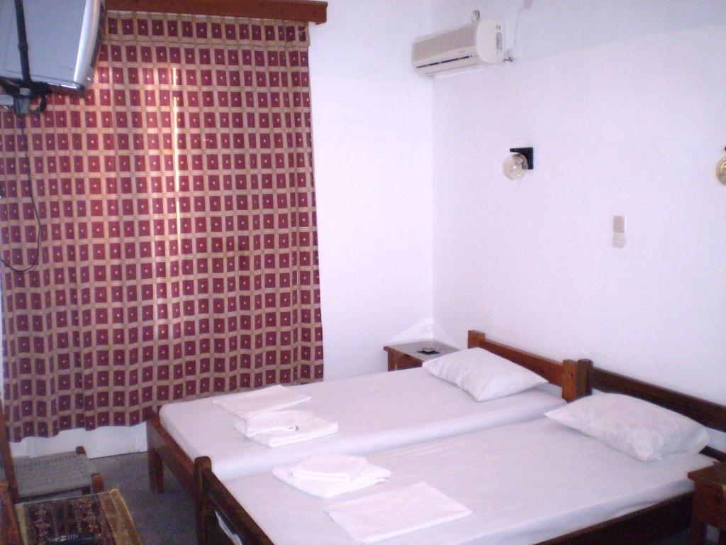 Hotel Maroulis Naxos City Quarto foto
