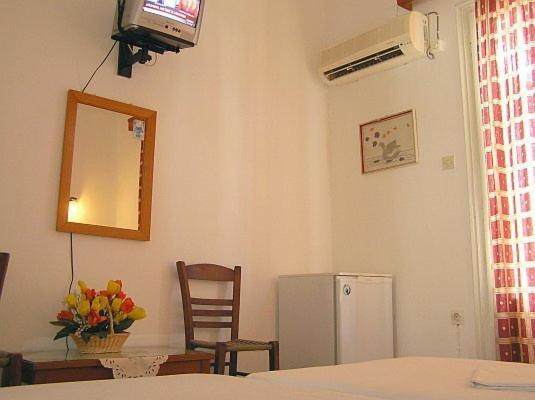Hotel Maroulis Naxos City Quarto foto